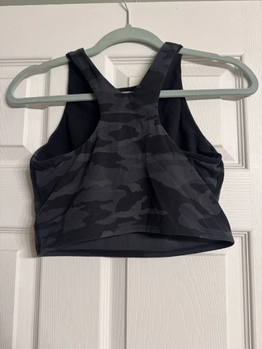 Athleta Conscious Crop longline sports bra camo print size small